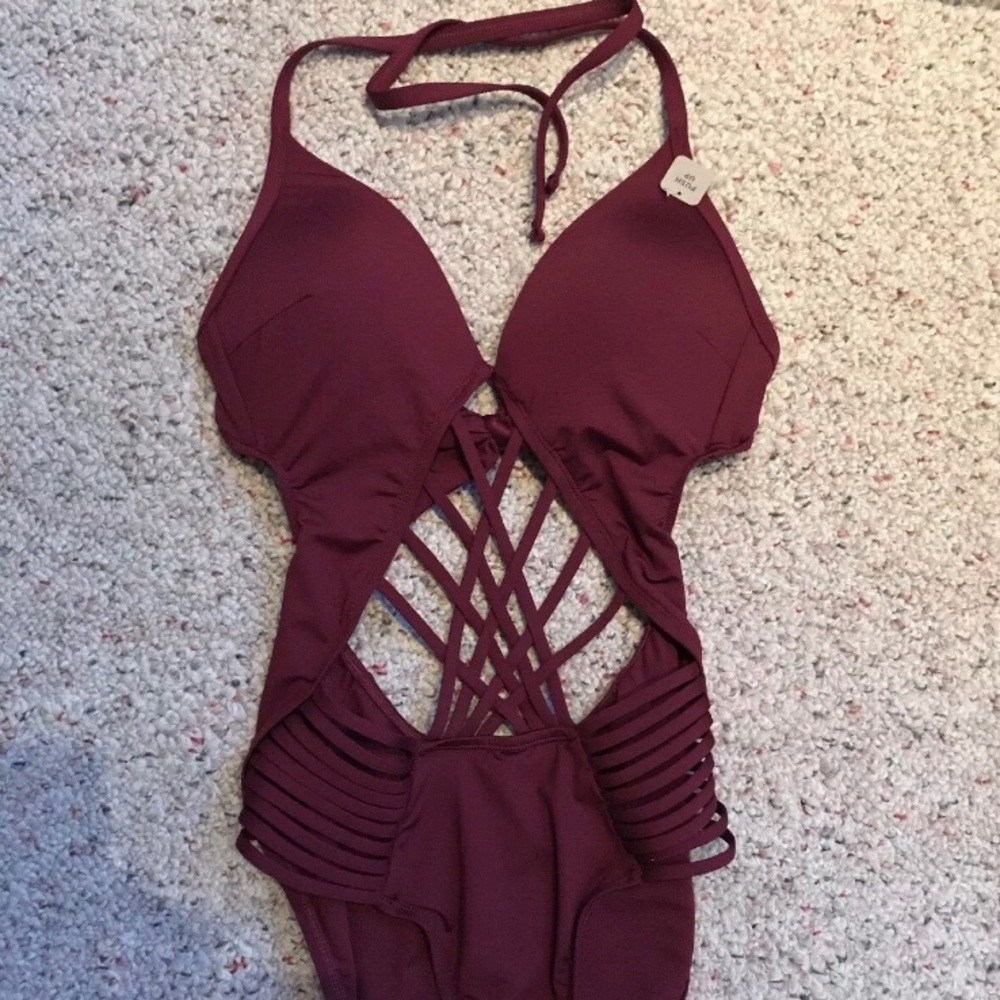 Kenneth Cole size small cage one piece swim suit